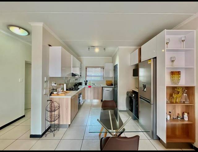 2 BEDROOM PROPERTY TO RENT IN FOURWAYS